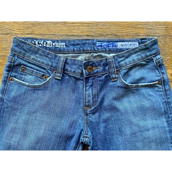 AZZURE ‘The Perfect Fit’ Distressed Cropped Low-Rise Jeans sz 26W x 22L - Picture 5 of 16